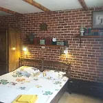 Casa Mola בית אירוח מנגליה