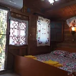 בית אירוח Casa Mola מנגליה