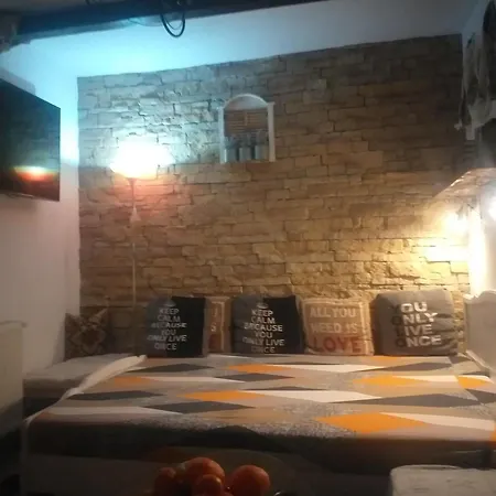 Casa Mola מנגליה