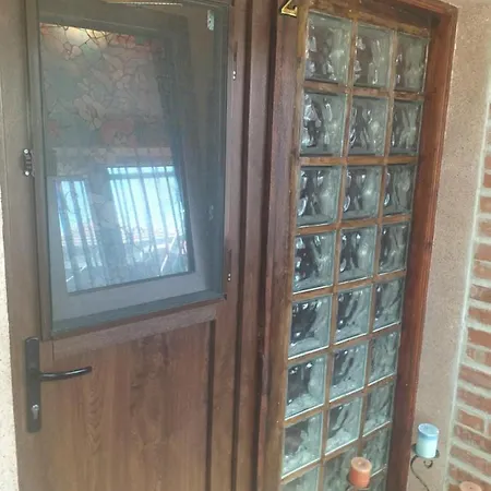 Casa Mola 홈스테이 만갈리아