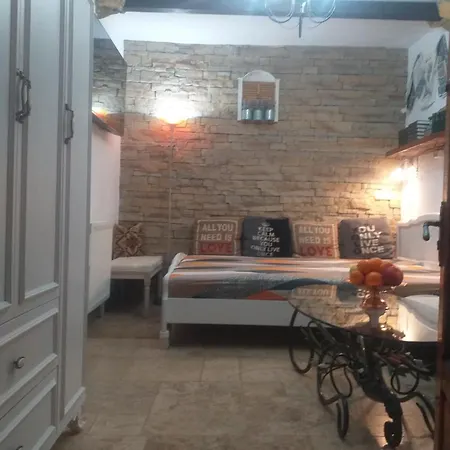 Casa Mola