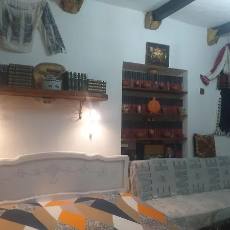 Casa Mola * 만갈리아