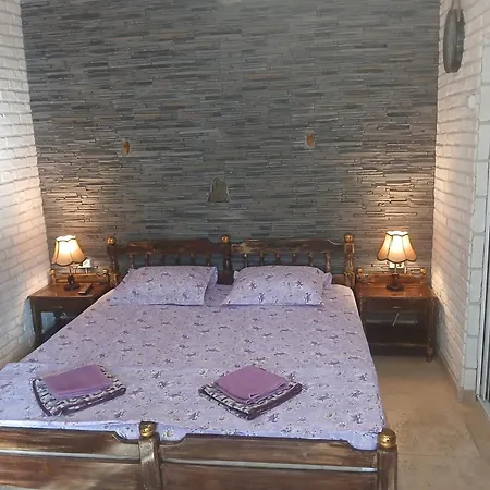 Проживание в семье Casa Mola
